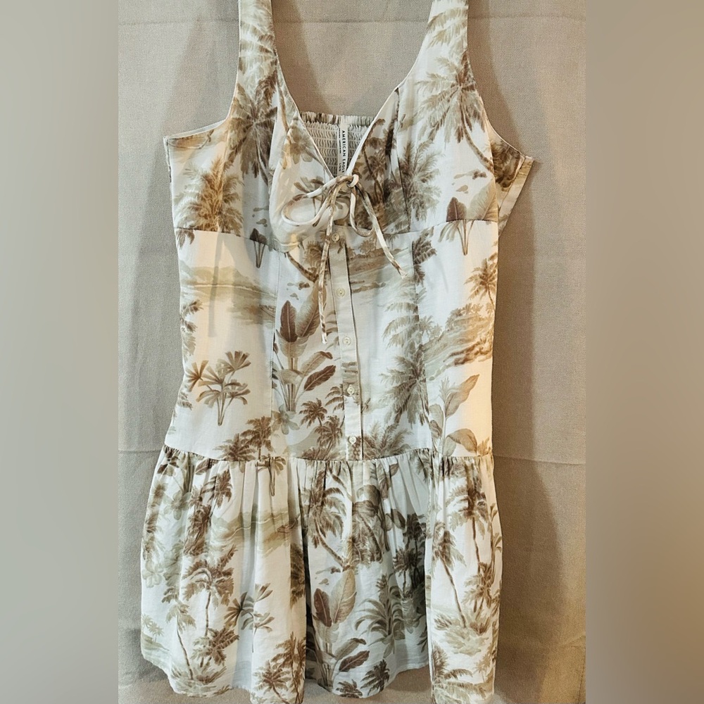 American Eagle Outfitters Floral Tie-Front Top size Large(petite)